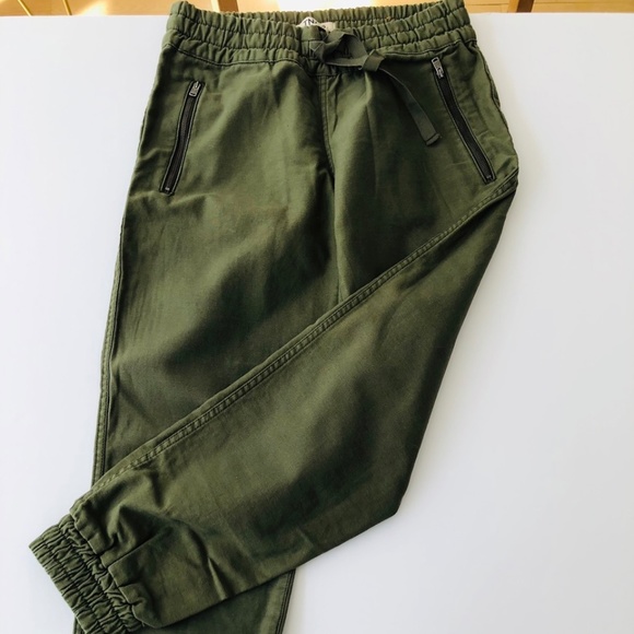 TNA - olive green pants with elastic waist and cuffs size S - Picture 2 of 7